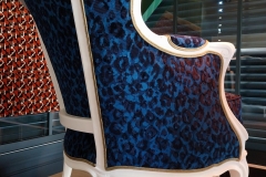 Bordeaux-33000-tapissier-decorateur-artisan-renovation-restauration-fauteuil-bergère-coussin-tissu-velours-leopard-gironde4