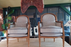 renovation-fauteuil-bergere-tapissier-decorateur-tissu-rayure-33140-villenaved ornon-gironde