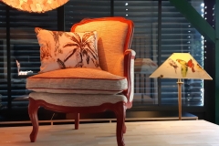 fauteuil-bergere-tapissier-decoration-coussin-palmier-relooking-artisan-art-gironde