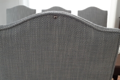 bordeaux-tapissier-decorateur-artisan-couverture-chaise-salle-à-manger-louis-XIV-tissu-ameublement-editeur-aquitaine2
