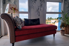 33700-Mérignac-Renovation-papierpeint-panoramique-feuillage-méridienne-fauteuil-médaillon-LouisXVI-coussin-decoration-creation-abat-jour-Bordeaux-Gironde2