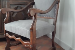 bordeaux-fauteuil-louis-XIV-recouverture-artisan-tapissier-decorateur-tissu-ameublement-editeur-aquitaine1