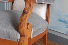 tapissier-decorateur-artisan-fauteuil-voltaire-couverture-restauration-gironde-bordeaux-33