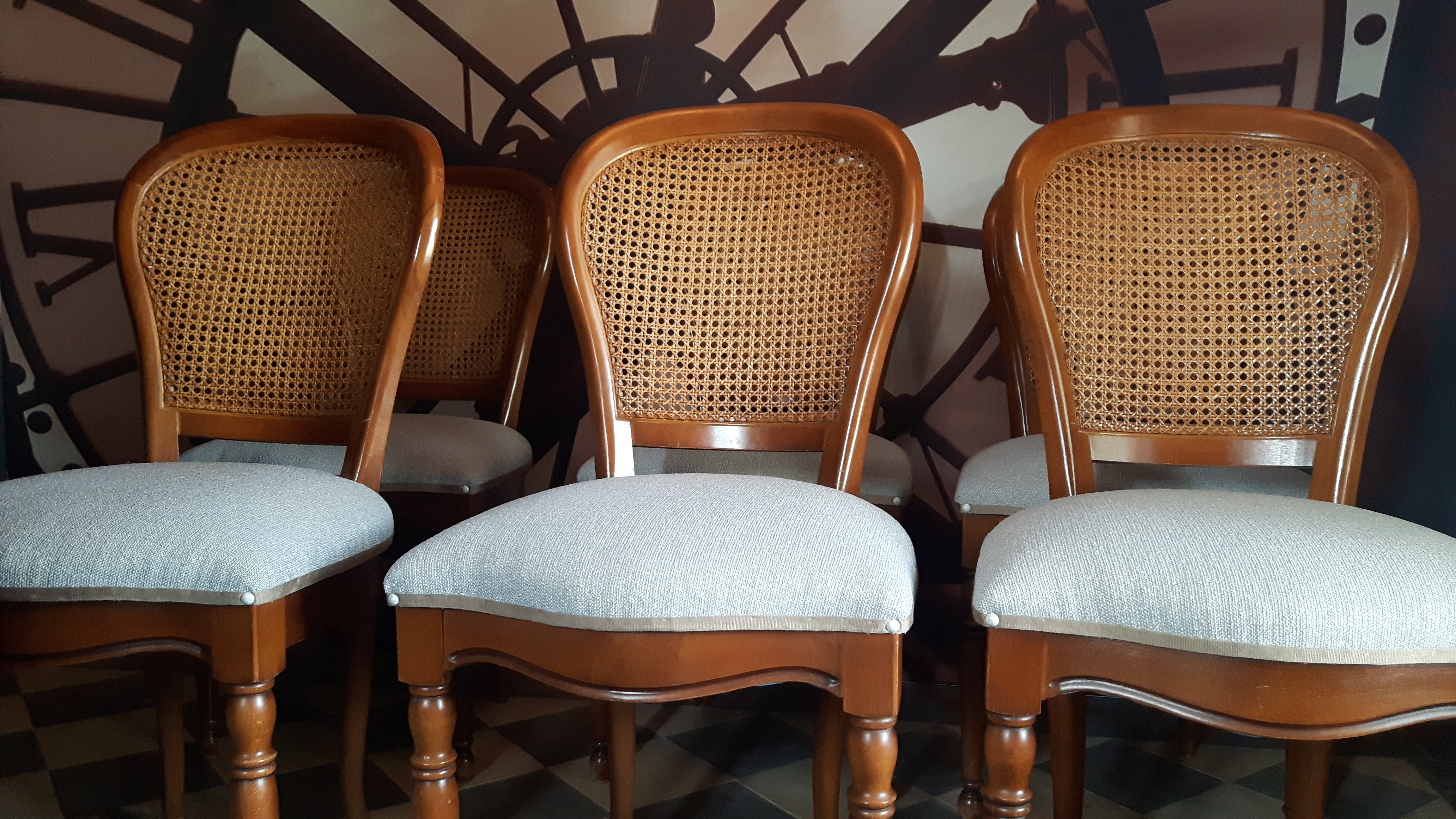 Mérignac Bordeaux Recouverture chaises cannées, Restauration complète