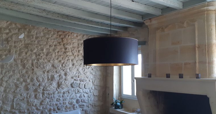 Bordeaux – suspension cylindre noir et or fabrication création – artisanat d’art