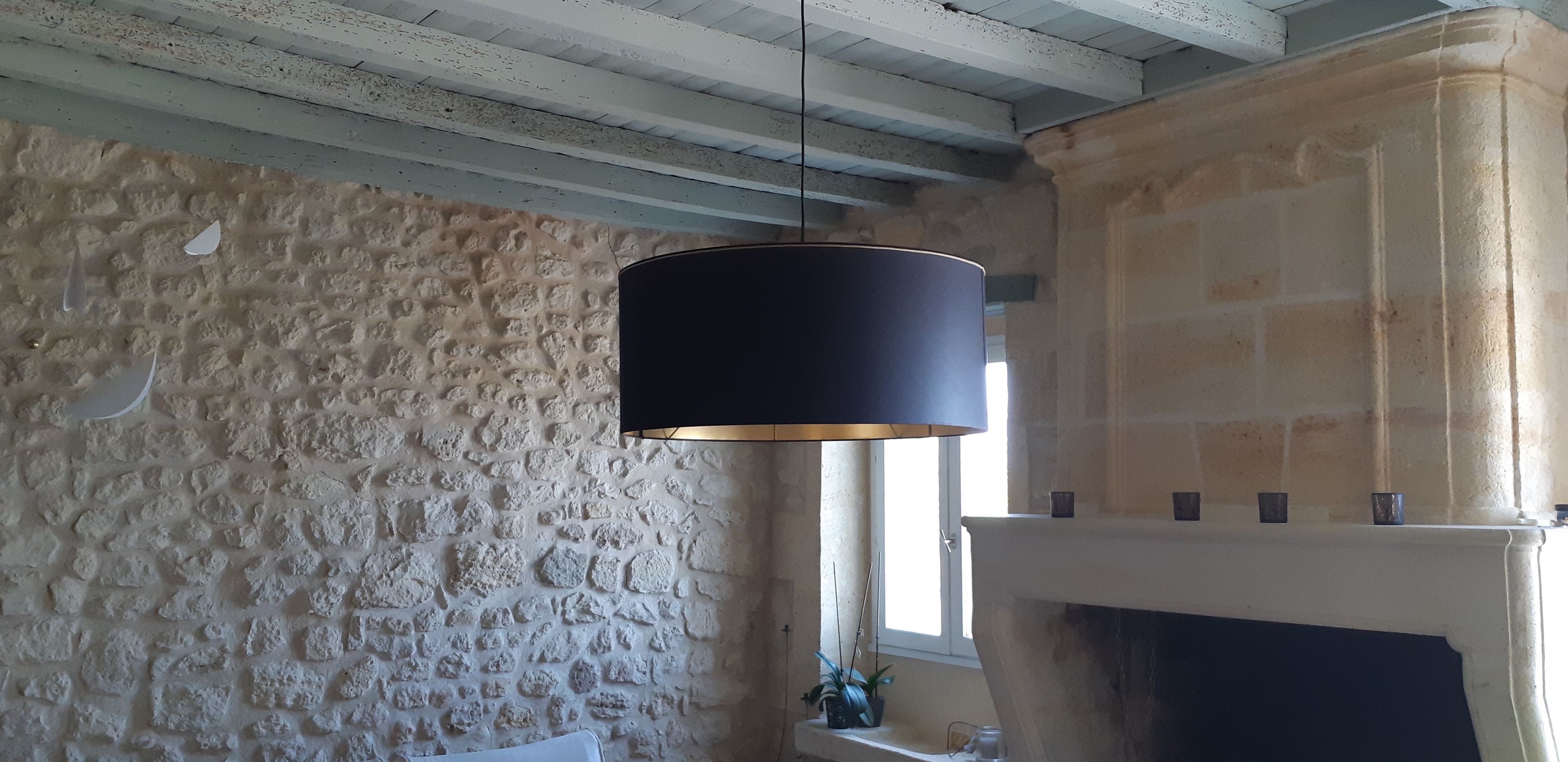 Bordeaux – suspension cylindre noir et or fabrication création – artisanat d’art