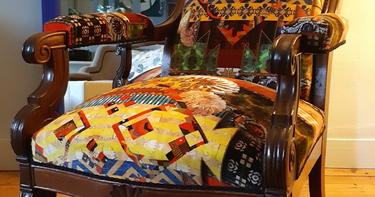 Bègles artisan tapissier décorateur – fauteuil voltaire – tissu Christian Lacroix