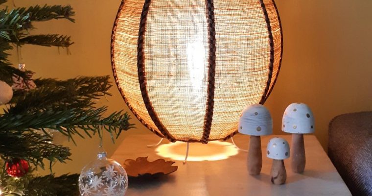 Lampe à poser sur mesure – Fait main – Abaca