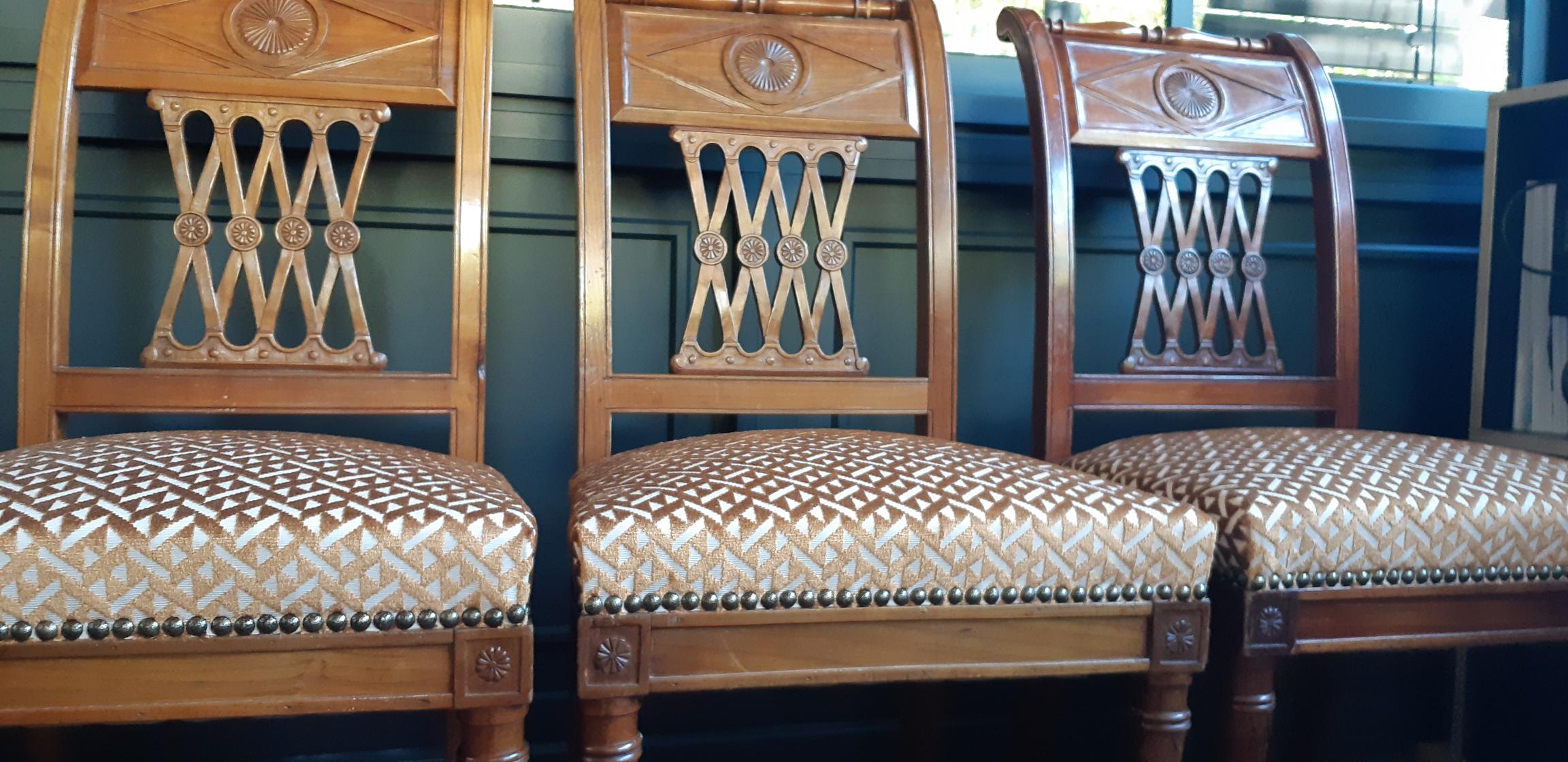 Chaises Directoire – Rénovation – Garniture Traditionnelle