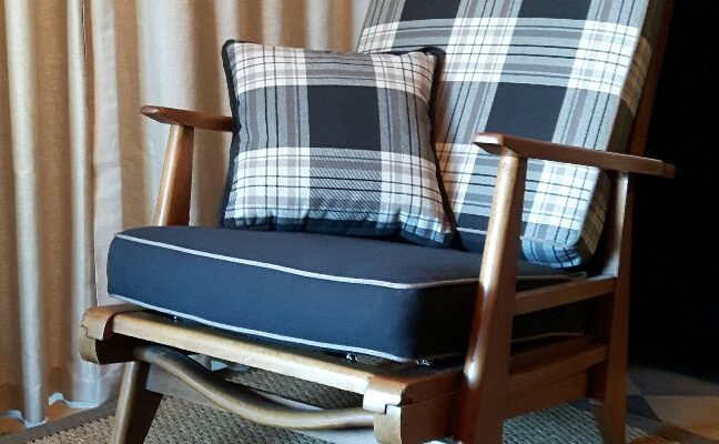 33850 Léognan – Fauteuil Scandinave – Rénovation