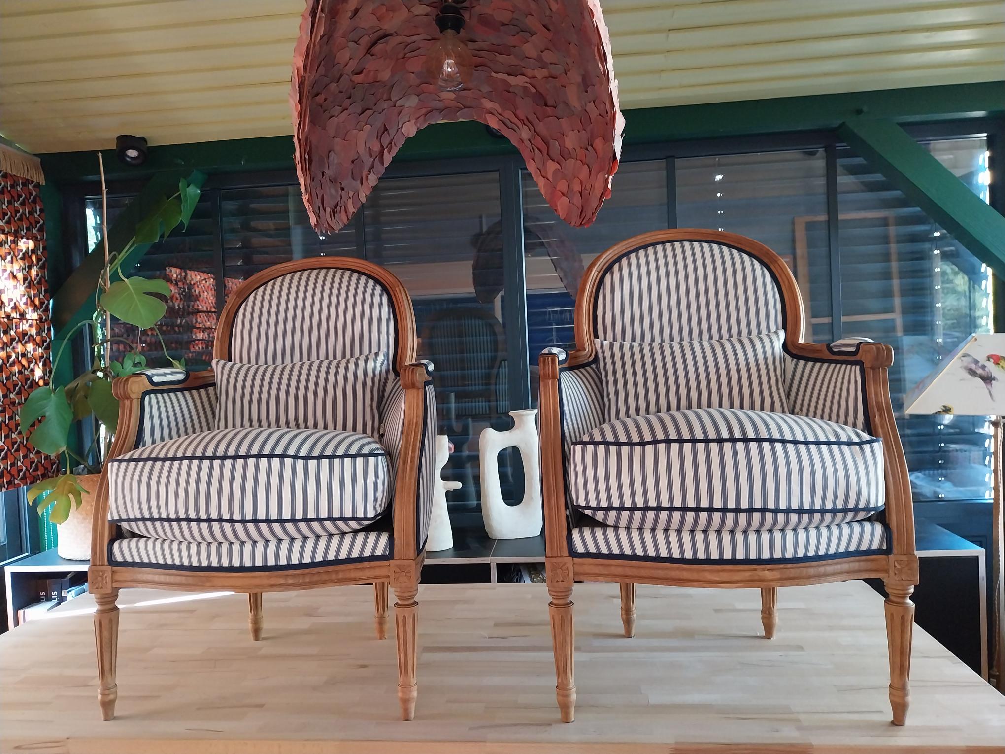 33140 Villenave d’ornon FAUTEUIL BERGERE A RAYURES